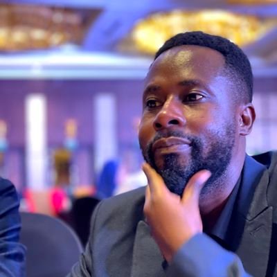 BuwuleIvan's profile picture. Am blessed