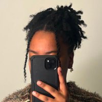 Nas 🧸 (@misscomorian) 's Twitter Profile