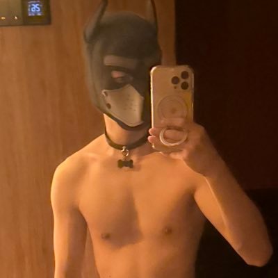 Ryan2994101's profile picture. 农s/m双向 偏m 锁/狗/大🦶/🧦 /粗口 其余待开发 有对象