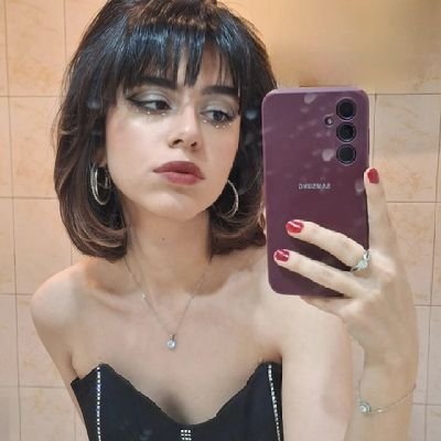 _LifeIsRubbish's profile picture. Obsessed with yogurt, fantasy books and beer