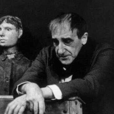 tadeuszkantor69's profile picture. https://t.co/WNo1evqRch