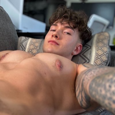 Finn August Profile