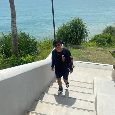 luthfiard_'s profile picture. y team