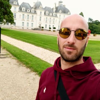 Lojan76's profile picture. Je respire #Eurovision🎙️🌐 From France