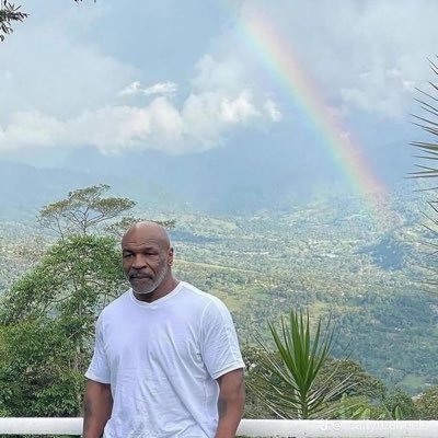 ethhhaaaaannn's profile picture. 