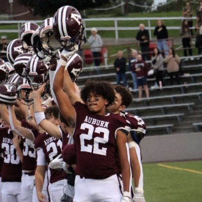 Auburn HS Edge/RB/OLB & Bball SF ‘26. 3.4 GPA. 6’3, 210lbs 225 bench 395 squat 4.8 40 dash 6’9 WS, 🏈 2nd Team All League 🏀2nd Team All Section 3🏀&🏈Captain