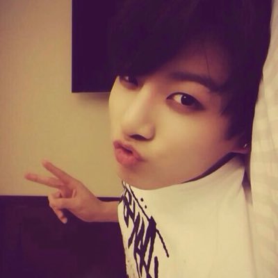 yearningsaint's profile picture. 