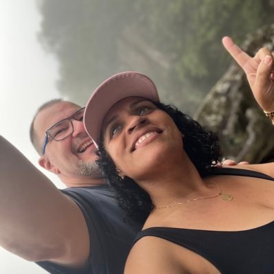 TerezaRaquelda2's profile picture. Entregue ao tempo toda ofensa. 💘 ,Admiro pessoas leais e verdadeiras 🙏 esposo💍👉 @cazuffo AMO😍 #vidareal🏍️❤️ #motociclista #maedetrans #Garupa🏍️