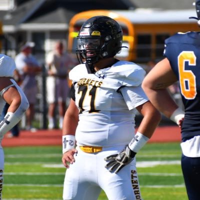 NEW JERSEY | 6’0 230 | OL/LS | #71 | HPHS 2026 | 4.0 GPA | Email: gianmarcocanziani99@gmail.com |