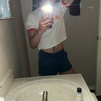 jewishmeatball's profile picture. just vibin, let’s have some fun 😈