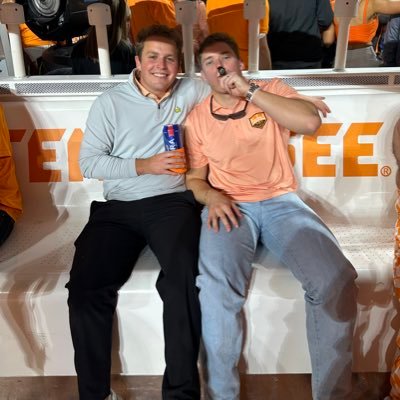 esposed's profile picture. FVD2 | UTK Alum ‘22
