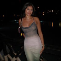 R (@6roshnii) 's Twitter Profile