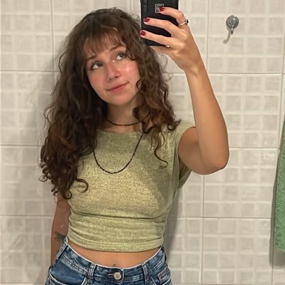 futura nutricionista aspirante a atriz vejo filme leio e falo besteira https://t.co/fWd1KvuzN8