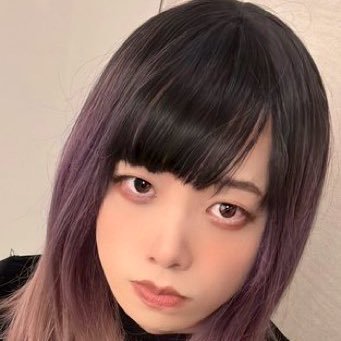 アナル開発の末、ドライオーガズム出来るようになり、女装オフ会でメイクをして頂き、その後自分でメイクの練習中。