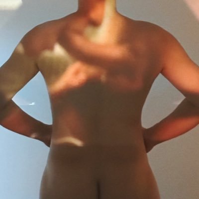 Kahyee2333's profile picture. 🌈情慾小相簿🔞18+Only🌈INFJ 悶騷肉壯零📍廣州🌈膽小且慫卻一直偷偷暴露自拍🤣喜爱性感骚内裤🩲更愛被大雞巴爽肏🤩叫床淫蕩還愛DirtyTalk😘歡迎大雞撩騷切磋⚠️推止於推