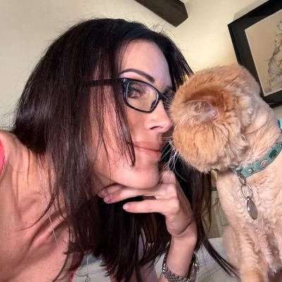 ShayMccart9351's profile picture. 🇨🇦
🎶Country music & Snoopy Lover 🐾
PEACE ☮CARE 
🎉2025🎉