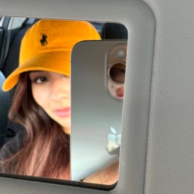 laurapedreross's profile picture. 