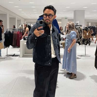 Terrícola enamorado de la vida, la música, la fotografía y la biología son mi forma de vivir y con quienes he conseguido entenderme con los misterios del mundo