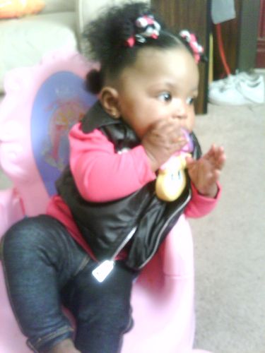 Hello people i am a single hard working mother of a beautifulbaby girl , im very outspoken an real . I love to cook ,bowl ,read ,shop an live life ....