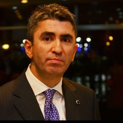 akliniktidari's profile picture. ● Sorgulayarak okumazsanız sürünerek ölürsünüz!!!
● Aklın iktidarı 
● Liyakat & Adalet 
● Sorgulayan akıl
● Mülkiye 1990 
● Fenerbahçe 💛💙