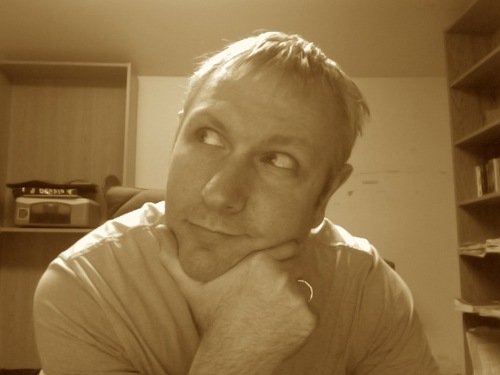Indie iOS app developer since 2010. Full time indie since 2013. Husband and father of two.