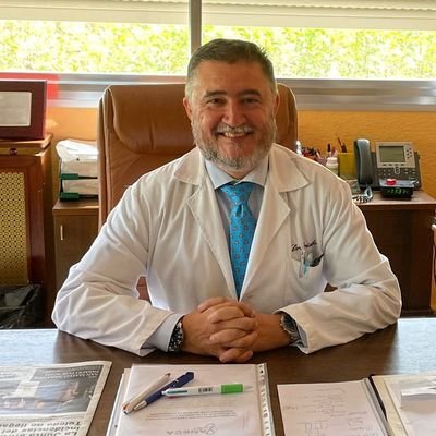 Médico de pueblo🩺Salubrista👨🔬Profesor de Anatomía💀Académico Real Academia Medicina CLM (CR7)👨🎓Trompetista🎺Cuenta personal y a mi aire🏴☠️Siempre con👔