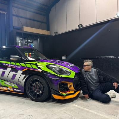 エヴァンゲリオン初号機カラーの痛車に乗らせてもらってます
イベント参加や峠ステッカー狩りながら楽しませて貰ってます🤭興味のある方は気軽にお声えをかけて貰えたら嬉しいです😆