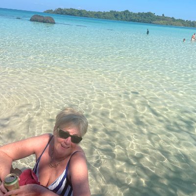 ferhat71's profile picture. ❤ Family | Theatre | Music | Kids | Grandkids |Quizmaster (🤣)  | Friends | 🧀 🍷  Views all my own ..