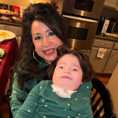 Retired Special Education 👩🏽🏫 teacher..Yale Latina ‘88..Chicago born and raised! love our 🐻 Bears, and our White Sox ⚾️ Nana to my CHEECHOS ❤️❤️