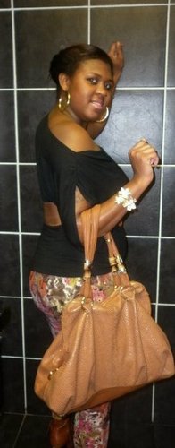 Tryit_LikeIt_'s profile picture. TeamPhatass, TeamUNIQUE, I love to dance, sing, and have a good time, TeamHitdhat FollowButton!