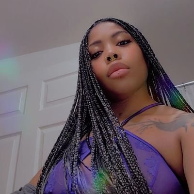 Kind of funny chick that streams on Twitch whenever I feel. I'm only okay at games but feel free to stay for the vibes ✨️