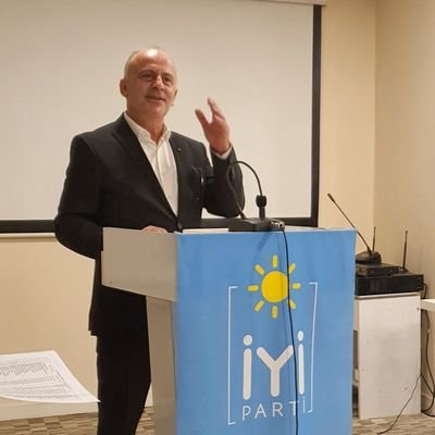 İYİ PARTİ ŞİŞLİ İLÇE BAŞKAN YARDIMCISI (TEŞKİLAT İŞLERİ BAŞKANI)Profesyonel Aşçı, Amatör ŞAİR.