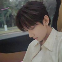 QiWul_ (@moonqiyi) 's Twitter Profile