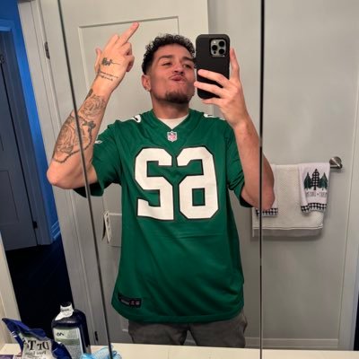 FitEddie's profile picture. 🇨🇦