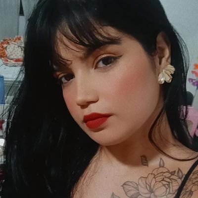 foi o tempo que dedicaste a tua rosa que fez dela tão importante 🥀