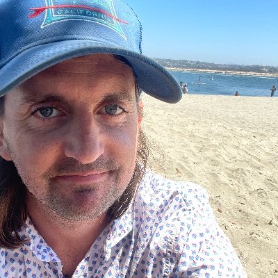 20th century U.S. urban historian, sustainable cities, teacher, enthusiast of baseball and craft beer, live tweeting the past.