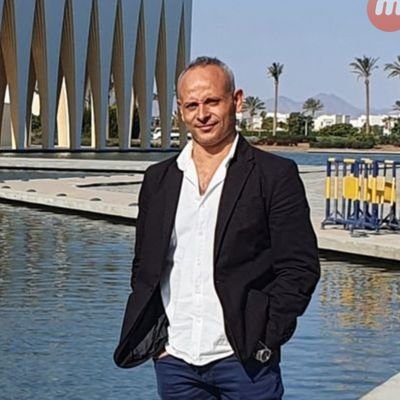 RaedgZaki's profile picture. هذا هو ما تشعر به. مطلق. بنس. . مصرية. أهلاوي. بلا تعصب. أنا أكره كل أنواع التعصب والمغالطات في أي مكان. الاحترام قابل للنقاش مع آراء مختلفة  
حسابي الجديد ظفتك