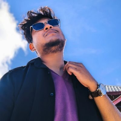 myselfsakil's profile picture. Software Engineer || Stock trading