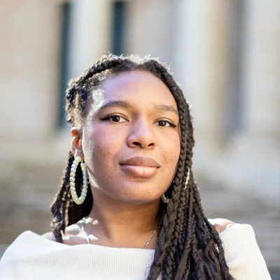 C_moi_Clarisse's profile picture. Journaliste indépendante, nouvelle dans le game.  
Aime la sociologie et les sujets sociétaux.