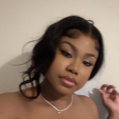 Shantaeee_'s profile picture. 