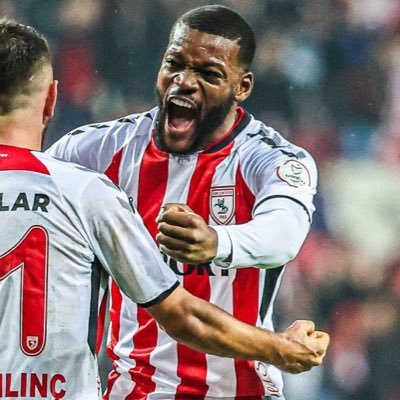 Professional football player at @Samsunspor 🔴⚪️ Enquiries @MansaSportsmc