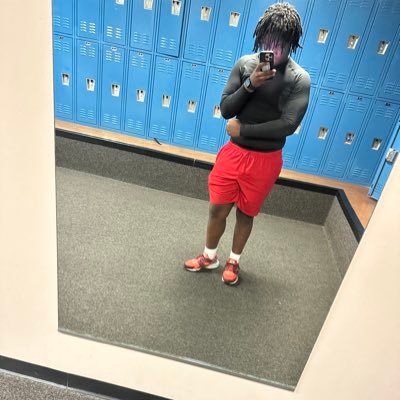 Lasalle high school 6’0 220 Defensive end, Tigh end Football,Wrestling 3.92 Gpa Class of 27