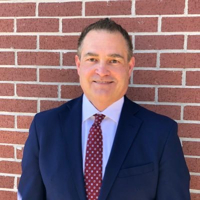 Executive Recruiter in Banking/Financial Services. OSU dad @kgraz_21 Go Bucks!!!