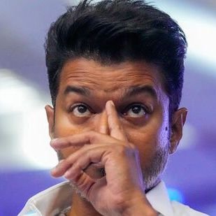 @actorvijay 𝙰𝚗𝚗𝚊❤️
@Siva_Kartikeyan
𝙼𝚂𝙳 𝙵𝙰𝙽💛
𝚅𝙴𝚁𝙰 𝙾𝙽𝙽𝚄𝙼 𝙸𝚕𝚕𝚊 𝙿𝙾𝙸 𝚅𝙴𝙻𝙰𝚈𝙰 𝙿𝙰𝙰𝚁𝚄𝙽𝙶𝙰🌝🚶🏻♂️