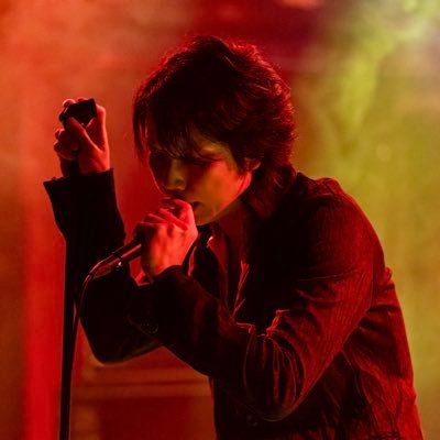 しがないvocal。有難いことにちょろちょろバンドやってます。 P'Acr〜en〜Ciel(as L'Arc〜en〜Ciel)、赤い彗星(仮)(as LUNA SEA)、forbidden blood(as オリジナル) ポケGO(赤level50) DREAM THEATERもやってみたいけどむず過ぎる