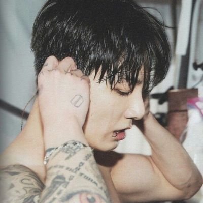 090197a's profile picture. RIIZE IS 7!!!