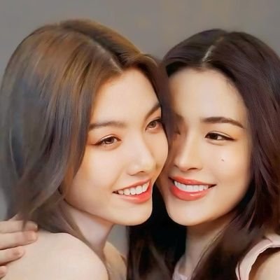 My long time Twitter account now dedicates for Ling and Orm.
เมนหลิง และรักน้องออมมาก
