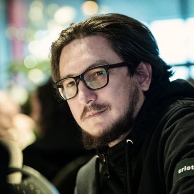 Husband, dad, game developer. Open-source fan. Network programmer.