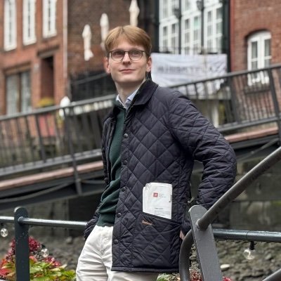 SvenVersteegen's profile picture. Redakteur bei @JUNGE_FREIHEIT I angeblich kein „haha-hihi-Mensch“