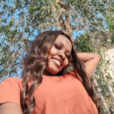As we grow older❤️, we realize....... Better to be lowkey and private 🤗👌HUSTLER 😊